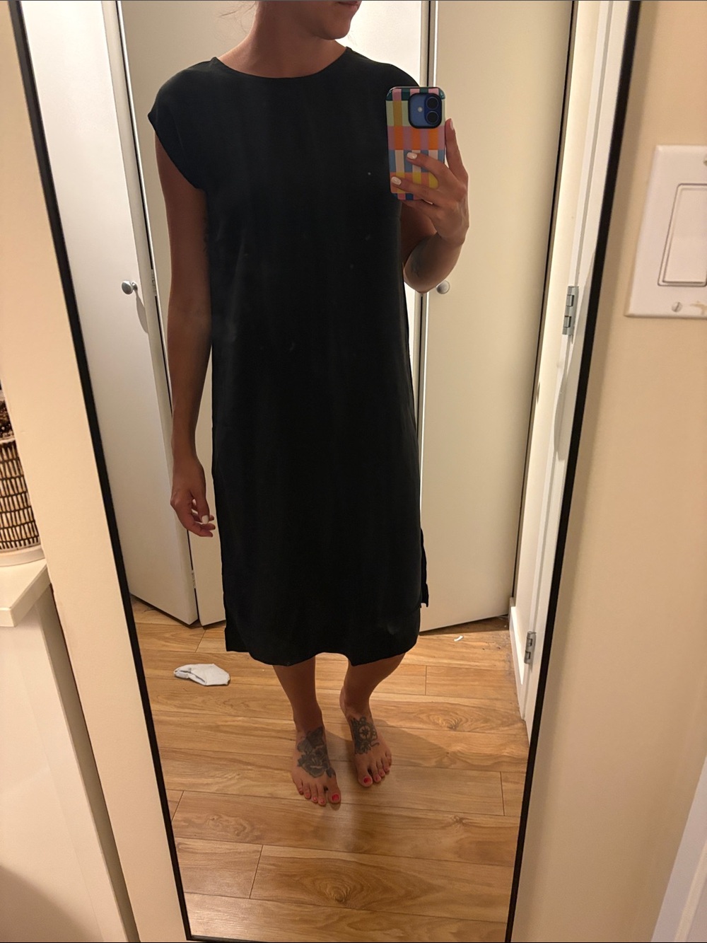 Classic Black Cap-Sleeve Midi Dress